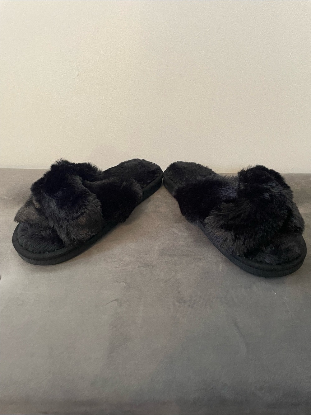 Women's Cross Band Fuzzy Slippers